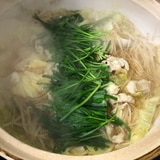下処理が重要、市販のスープでモツ鍋（醤油）